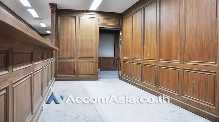 6  Office Space For Rent in Dusit ,Bangkok  at Thalang Building AA15890